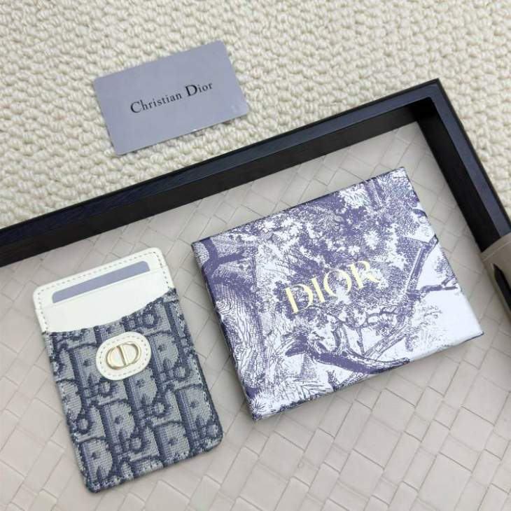 Picture of Dior Wallets _SKUfw239332971fw